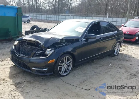 2014 Mercedes-Benz C-Class C 250 Sport из США, поврежденный, VIN WDDGF4HBXER309915